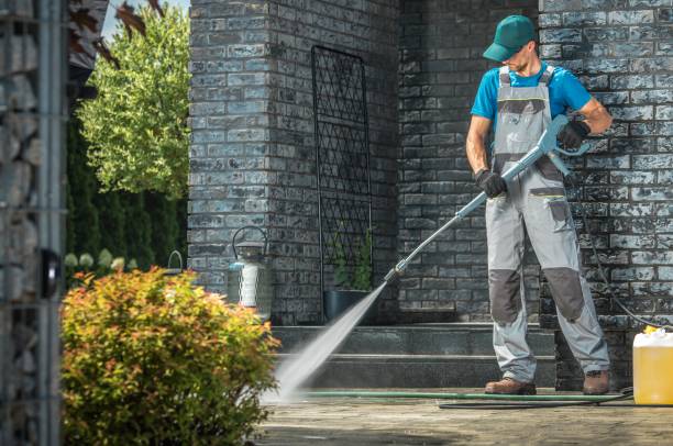 Best Building Exterior Pressure Washing in Newton, IA